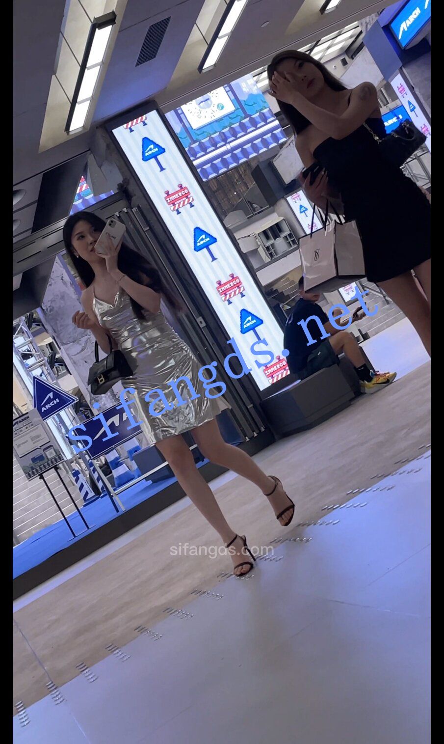 【8.18已补链】【CDCD】1.一箭双雕黑色包臀裙和银色闪光裙子骚货